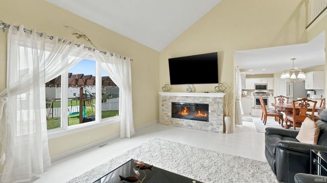 11019 Barrymore Run, Roanoke, IN 46783