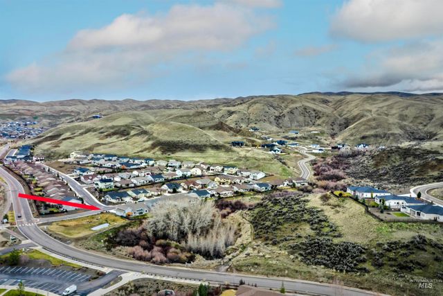 5699 W Creeks Edge Drive, Boise, ID 83714