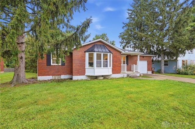 5 Marchester Drive, Kettering, OH 45429