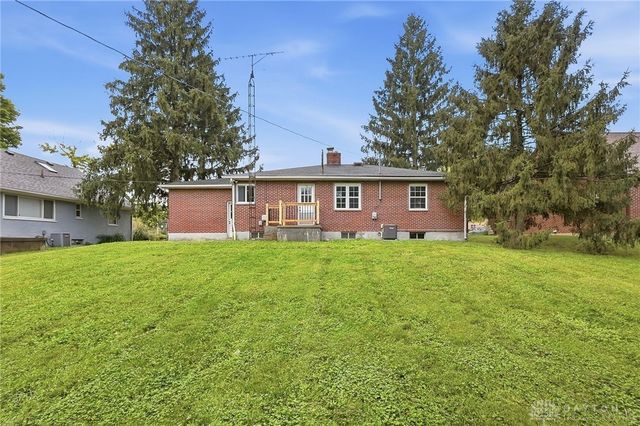 5 Marchester Drive, Kettering, OH 45429