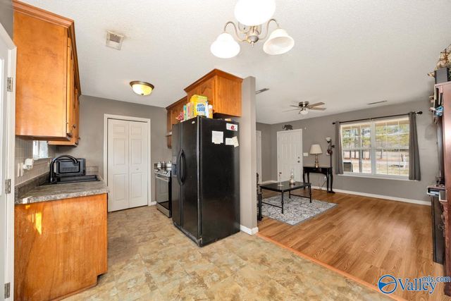 1004 Carters Grove Road, Hazel Green, AL 35750