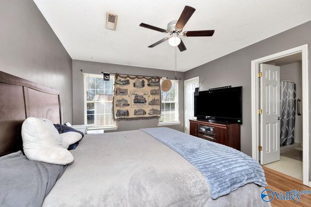 1004 Carters Grove Road, Hazel Green, AL 35750