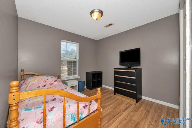 1004 Carters Grove Road, Hazel Green, AL 35750