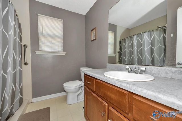 1004 Carters Grove Road, Hazel Green, AL 35750