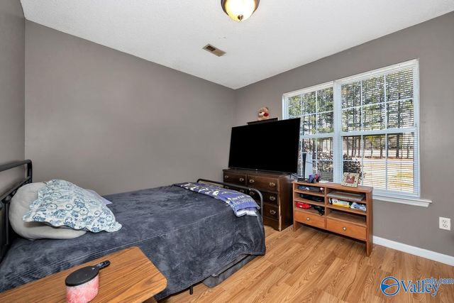 1004 Carters Grove Road, Hazel Green, AL 35750