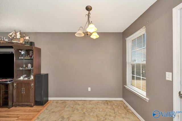 1004 Carters Grove Road, Hazel Green, AL 35750