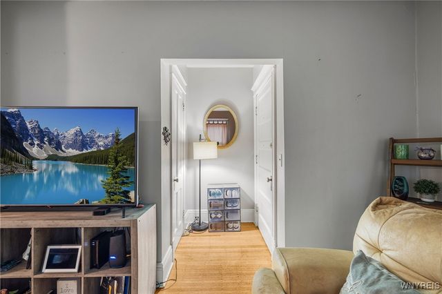 343 East Avenue, Lockport City, NY 14094