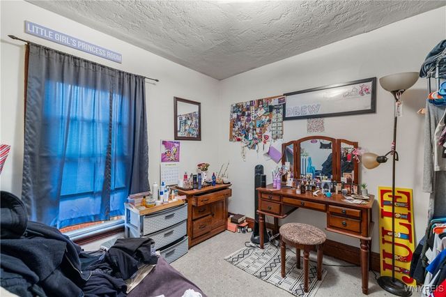 343 East Avenue, Lockport City, NY 14094