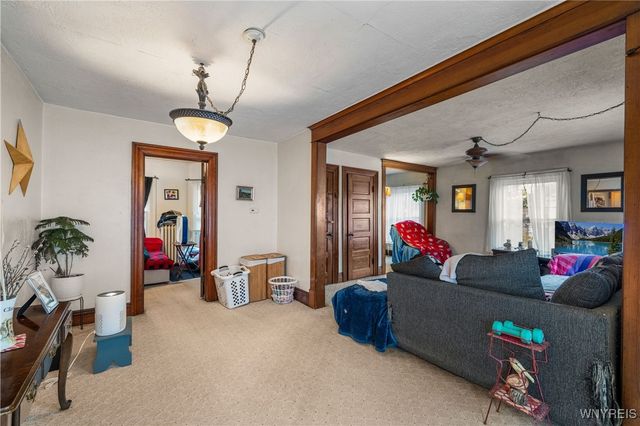 343 East Avenue, Lockport City, NY 14094