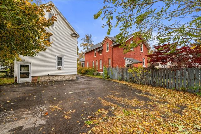 343 East Avenue, Lockport City, NY 14094