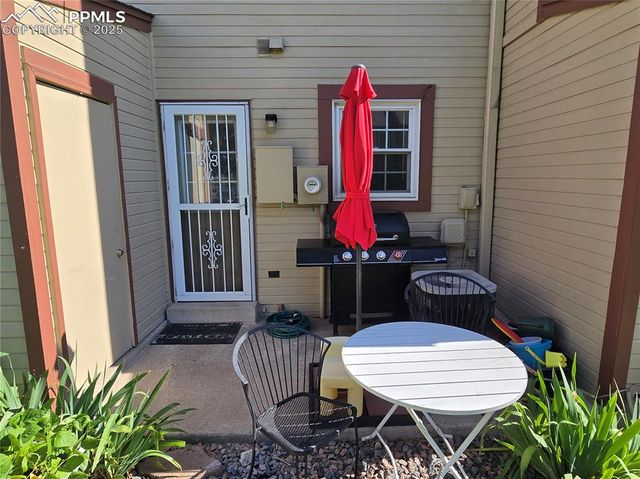 14232 E Hawaii Circle A, Aurora, CO 80012