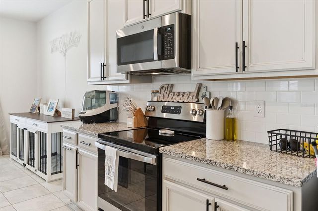 5014 GRAND TETON COURT, Deland, FL 32724