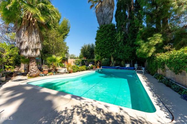 23459 Canzonet, Woodland Hills, CA 91367