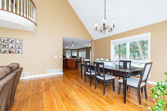 8551 Old Stone Circle, Kalamazoo, MI 49009