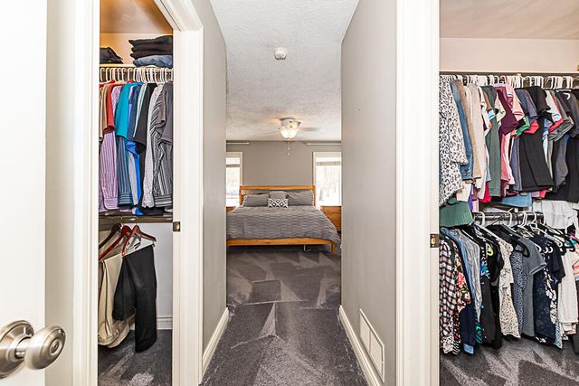 8551 Old Stone Circle, Kalamazoo, MI 49009