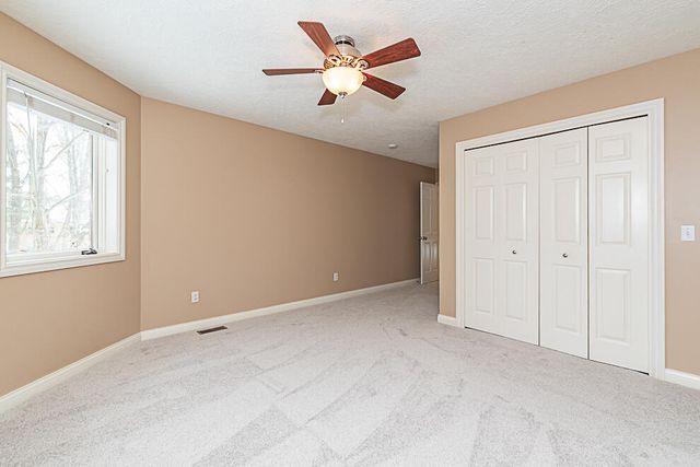 8551 Old Stone Circle, Kalamazoo, MI 49009