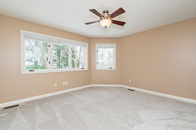 8551 Old Stone Circle, Kalamazoo, MI 49009