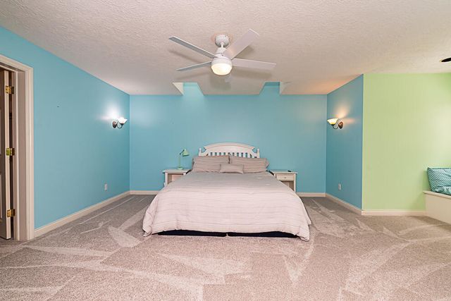 8551 Old Stone Circle, Kalamazoo, MI 49009