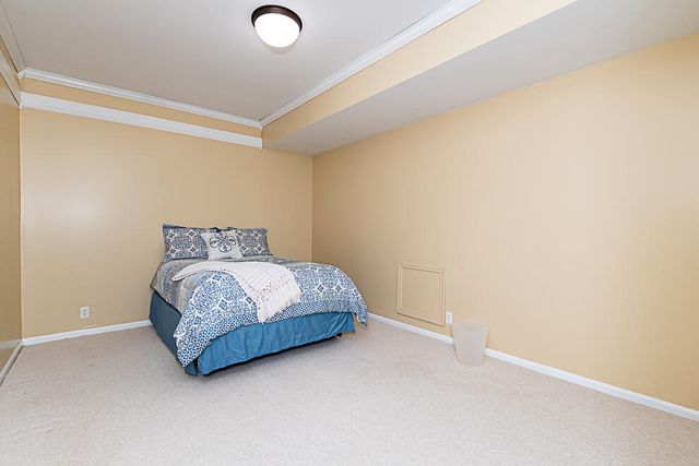 8551 Old Stone Circle, Kalamazoo, MI 49009