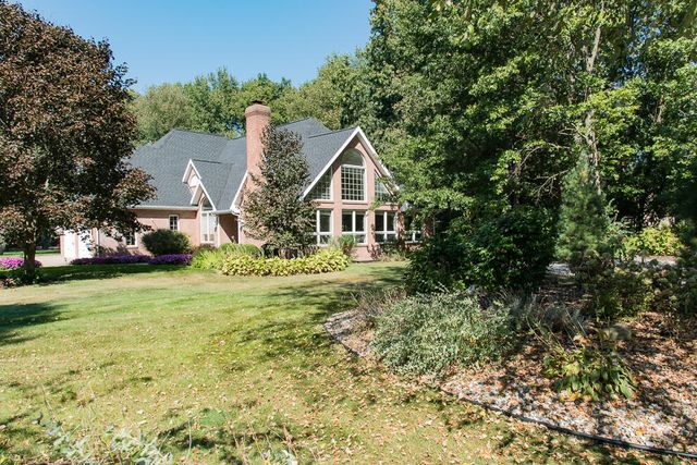 8551 Old Stone Circle, Kalamazoo, MI 49009