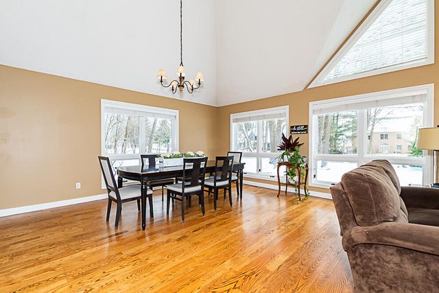 8551 Old Stone Circle, Kalamazoo, MI 49009