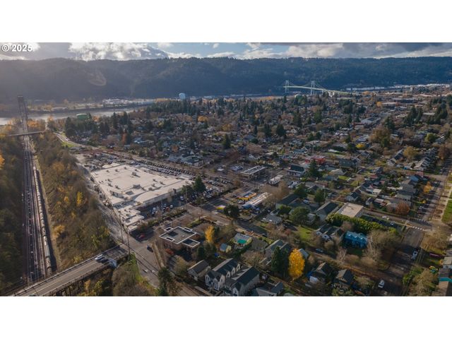 7532 N HEPPNER Ave, Portland, OR 97203