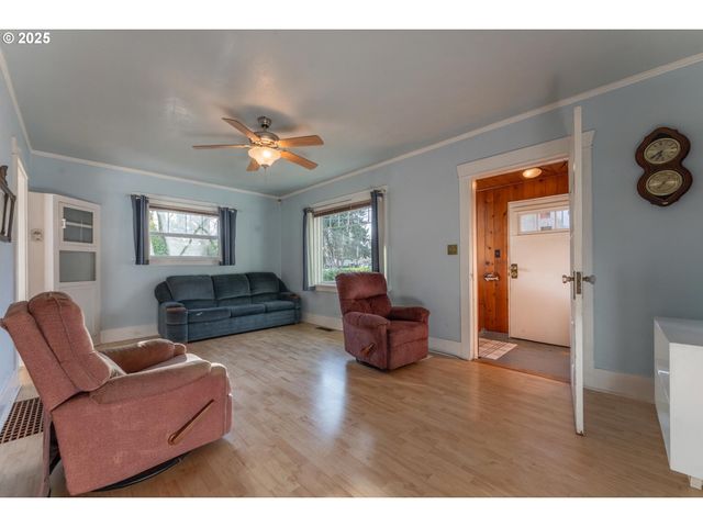 7532 N HEPPNER Ave, Portland, OR 97203