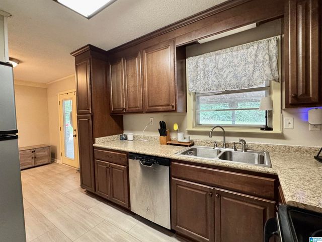 1237 W FOREST DRIVE, Gardendale, AL 35071