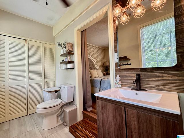1237 W FOREST DRIVE, Gardendale, AL 35071