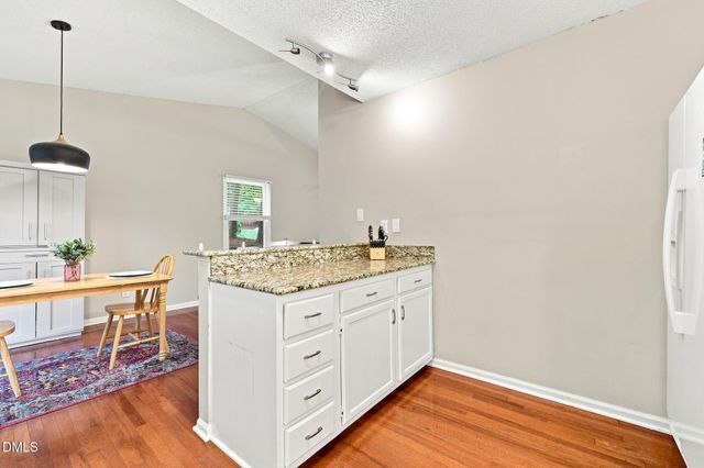 101 Cathedral Way, Cary, NC 27513