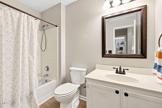 101 Cathedral Way, Cary, NC 27513