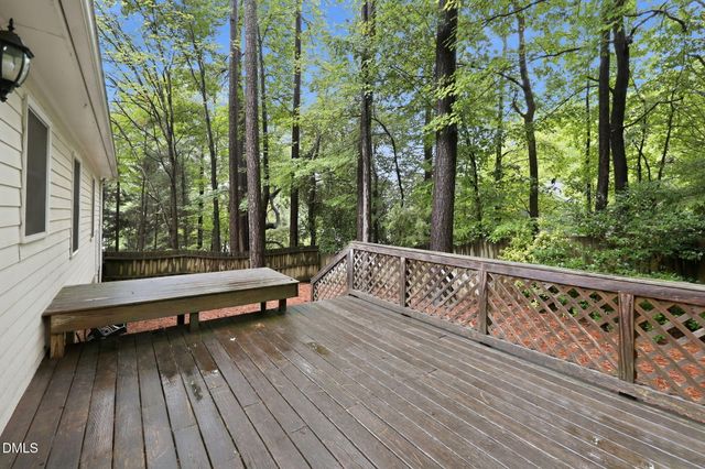 101 Cathedral Way, Cary, NC 27513