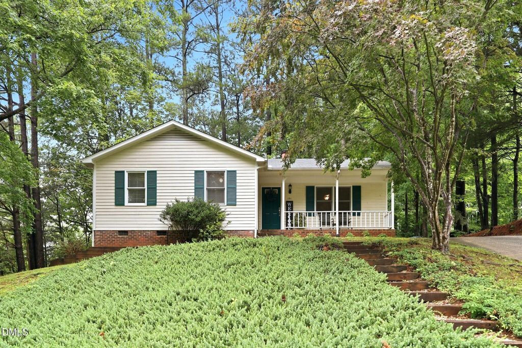 101 Cathedral Way, Cary, NC 27513