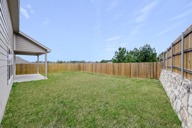 679 Red Elm Lane, Conroe, TX 77304