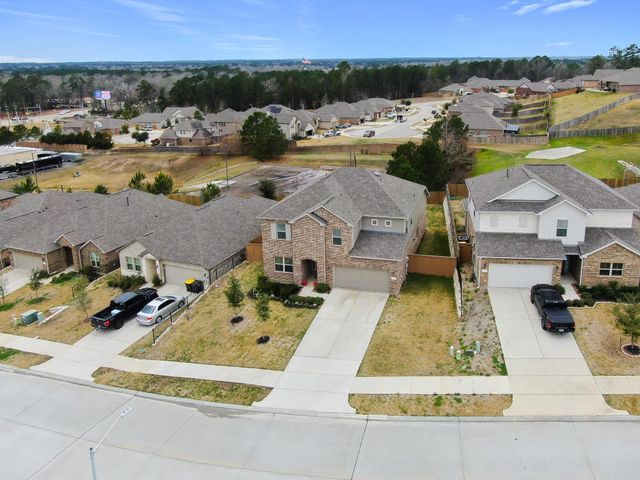 679 Red Elm Lane, Conroe, TX 77304