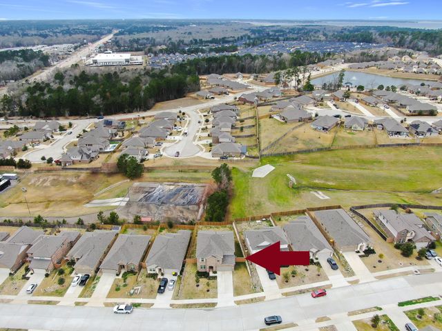 679 Red Elm Lane, Conroe, TX 77304