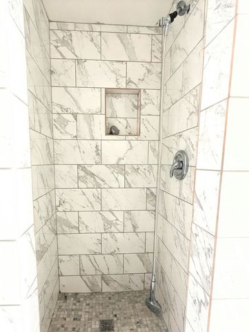 2209 Melrose Avenue, Waukegan, IL 60085