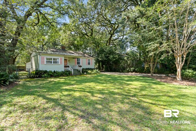 5105 E Village Circle, Mobile, AL 36608