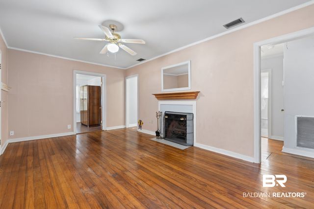 5105 E Village Circle, Mobile, AL 36608