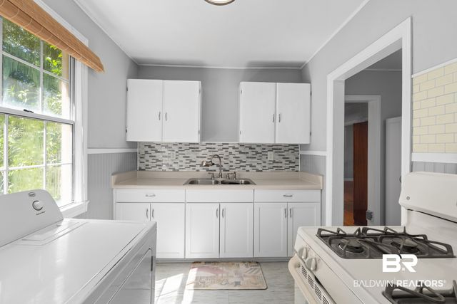 5105 E Village Circle, Mobile, AL 36608