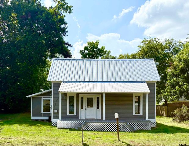 206 LIVE OAK, Winnsboro, TX 75494