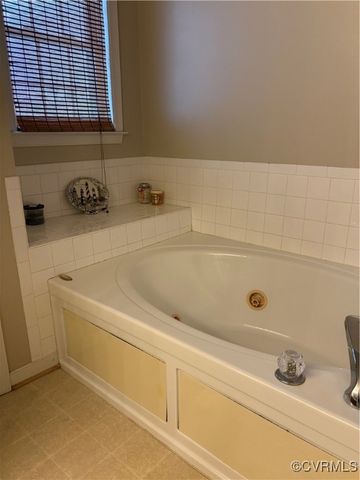 13506 Laughter Ct, Chesterfield, VA 23831