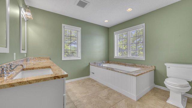 516 Sir Howard CIRCLE, Kohler, WI 53044