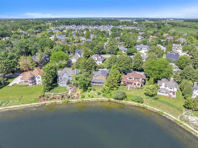 516 Sir Howard CIRCLE, Kohler, WI 53044