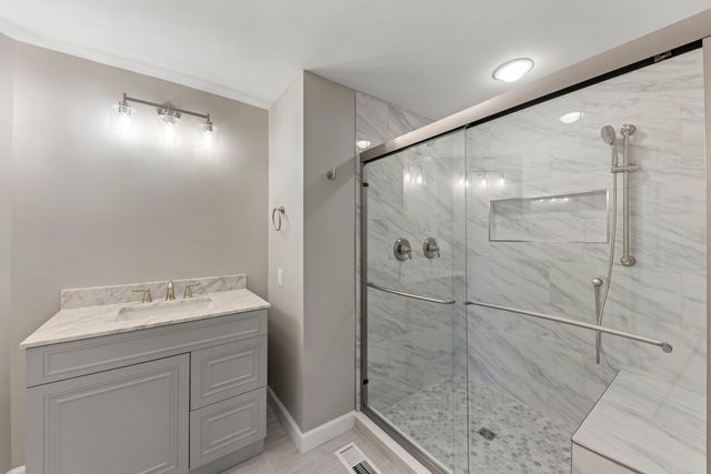 548 Jo Ann Court, Lockport, IL 60441