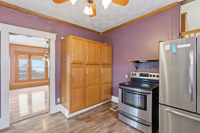 1214 W Riverside, Wichita, KS 67203