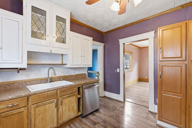 1214 W Riverside, Wichita, KS 67203