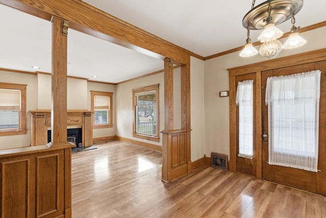 1214 W Riverside, Wichita, KS 67203