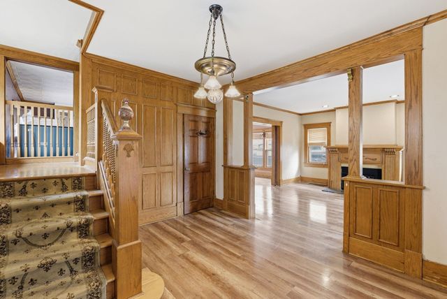 1214 W Riverside, Wichita, KS 67203