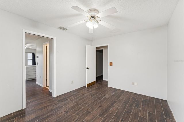 40 FLOWER HILL LANE, Palm Coast, FL 32137